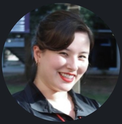 Bryna Hoàng